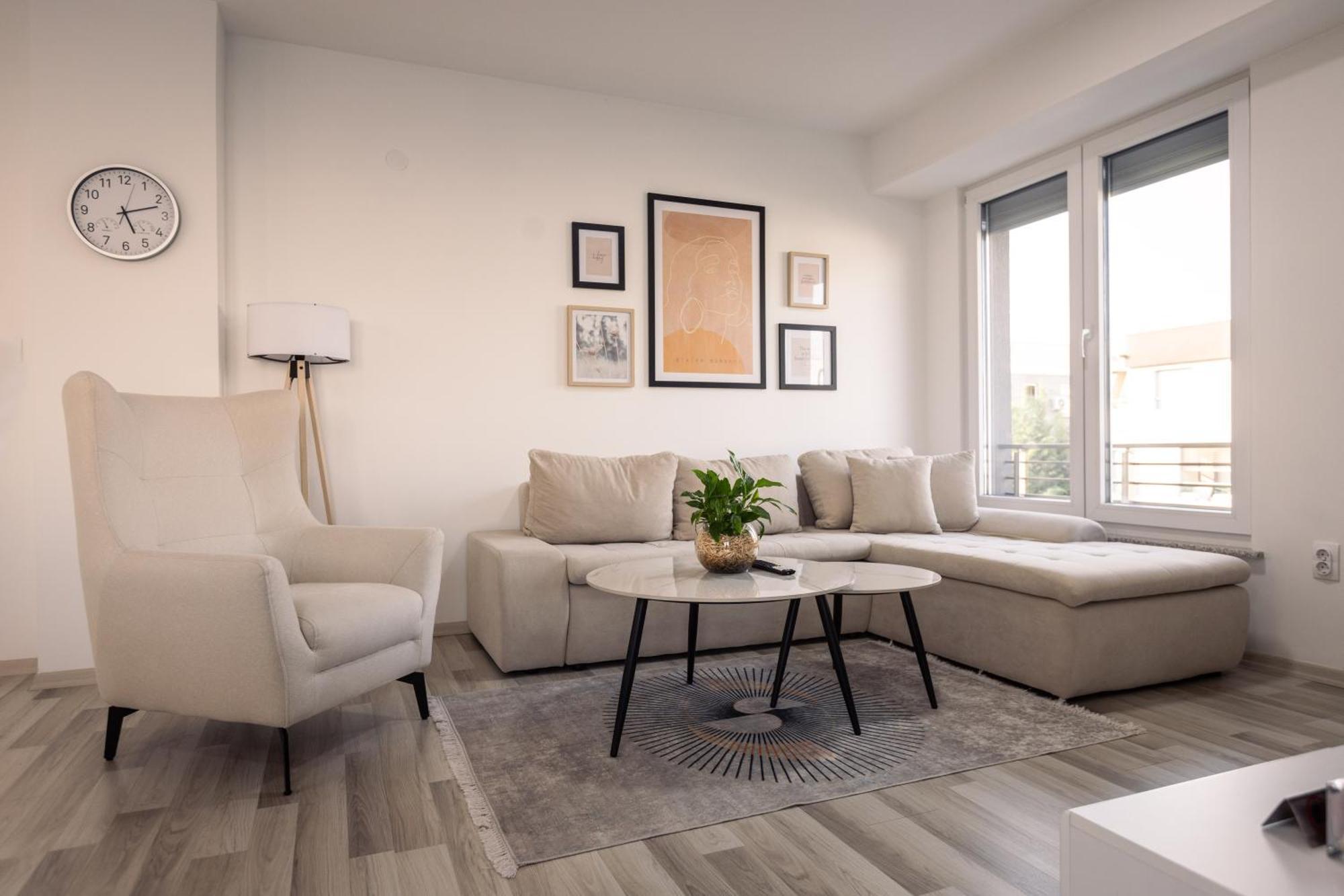 T20 Apartments Skopje Eksteriør billede