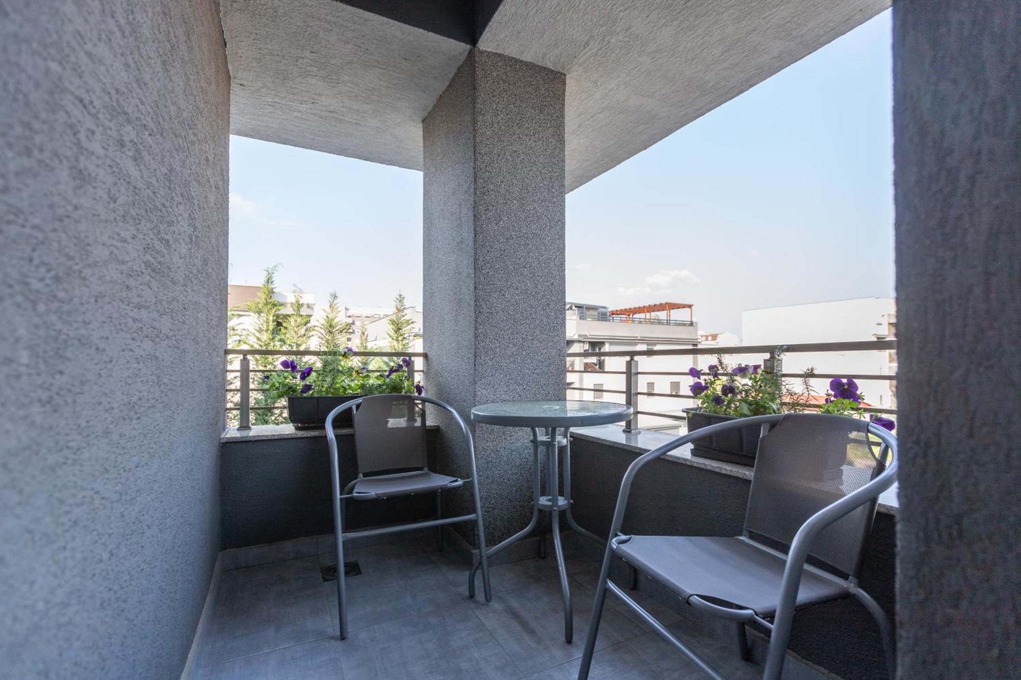 T20 Apartments Skopje Eksteriør billede