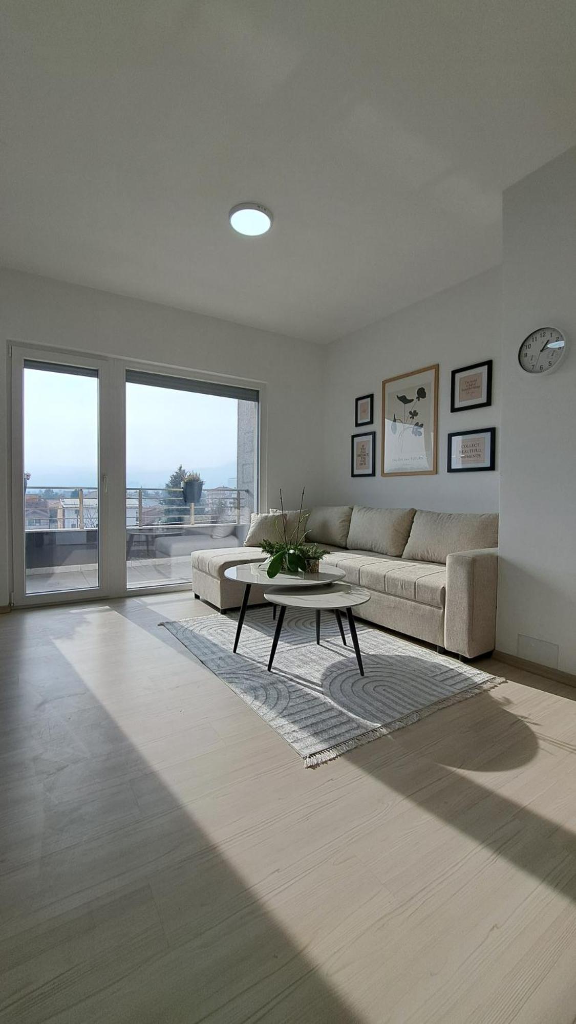 T20 Apartments Skopje Eksteriør billede